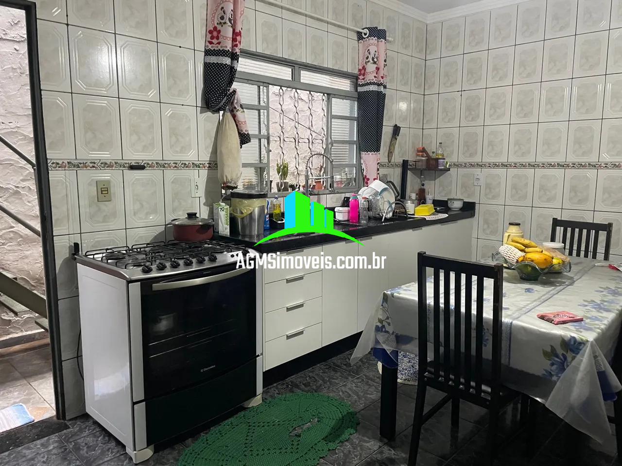 Casa à venda com 4 quartos, 120m² - Foto 1