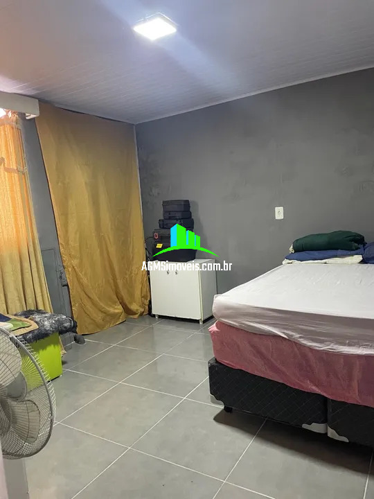 Casa à venda com 4 quartos, 120m² - Foto 3