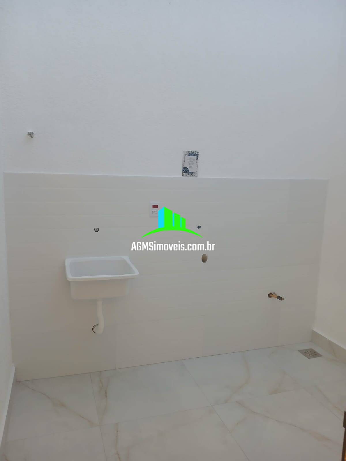 Casa à venda com 2 quartos, 61m² - Foto 5