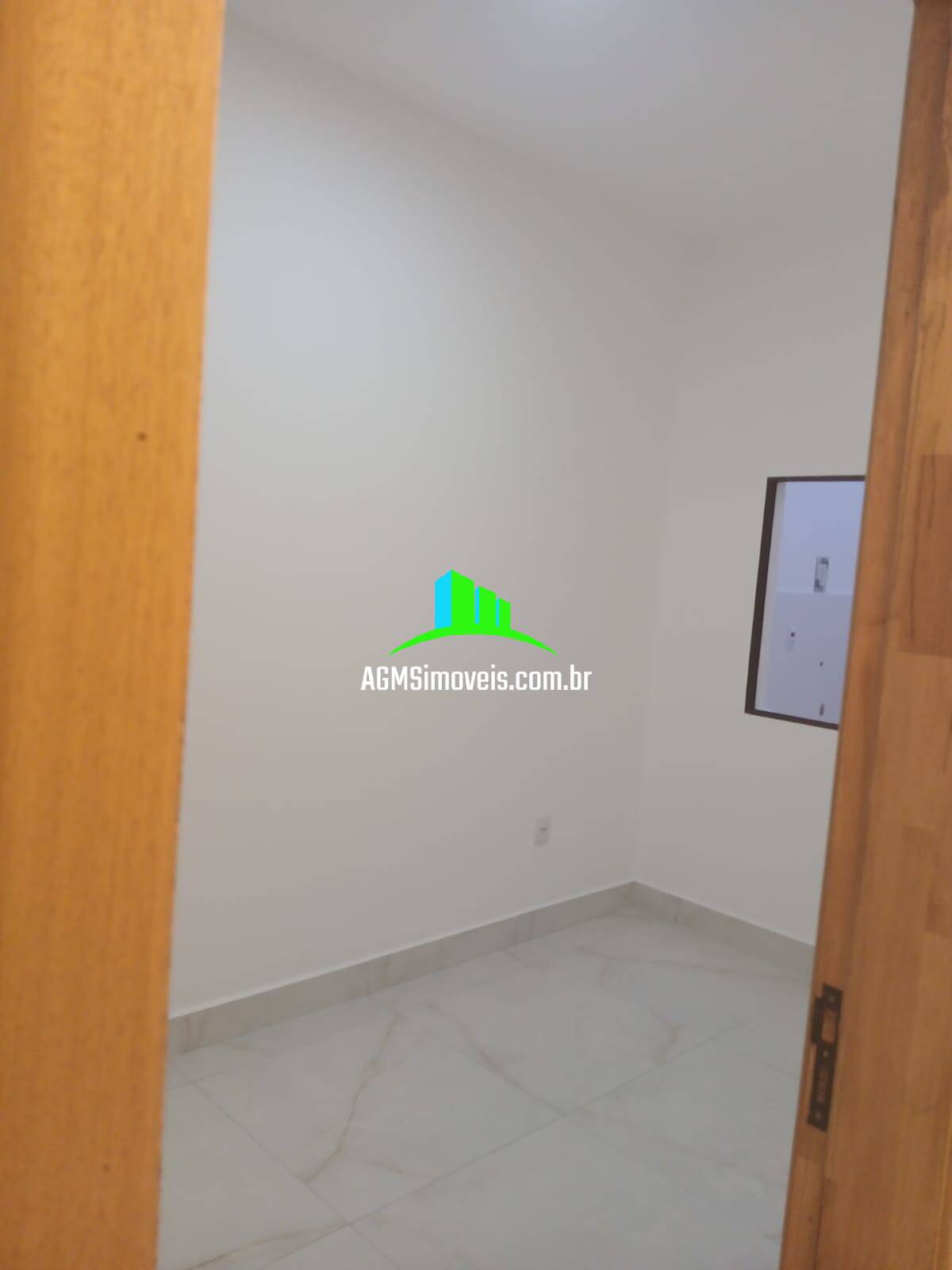 Casa à venda com 2 quartos, 61m² - Foto 7