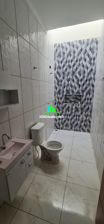 Casa à venda com 2 quartos, 80m² - Foto 3