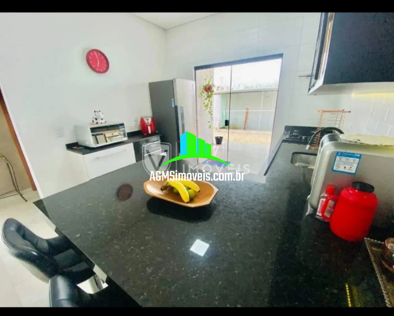 Casa de Condomínio à venda com 3 quartos, 100m² - Foto 2
