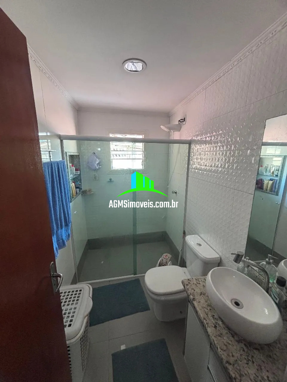Casa à venda com 3 quartos, 151m² - Foto 2