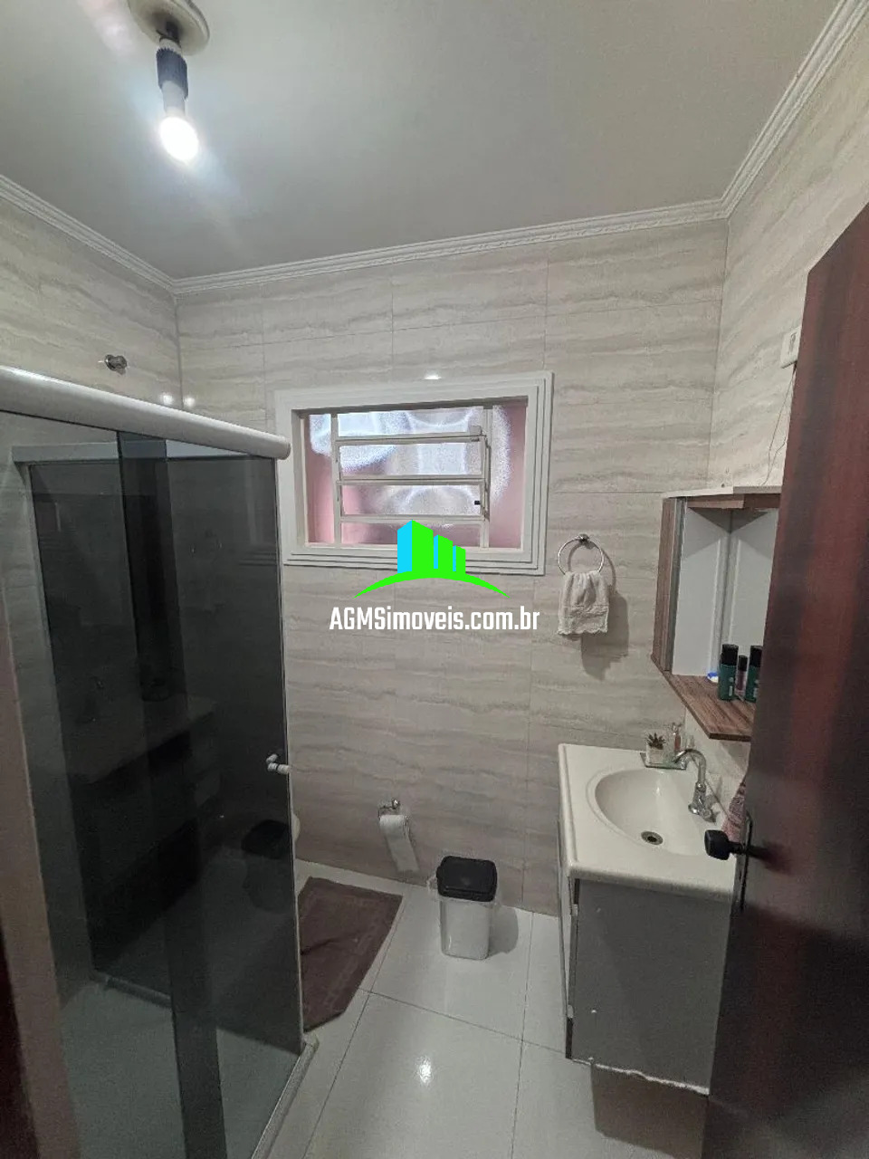 Casa à venda com 3 quartos, 151m² - Foto 3