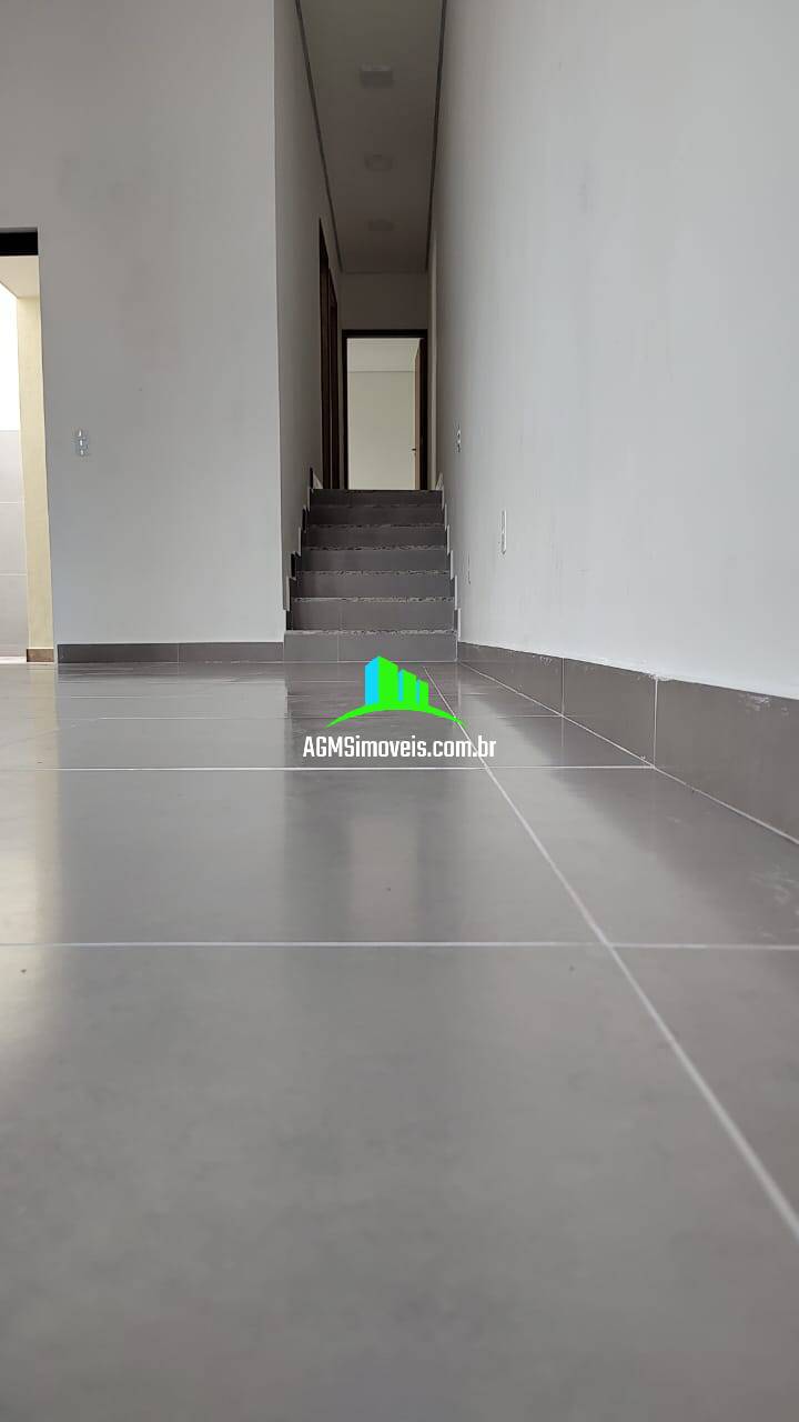 Casa à venda com 2 quartos, 70m² - Foto 12