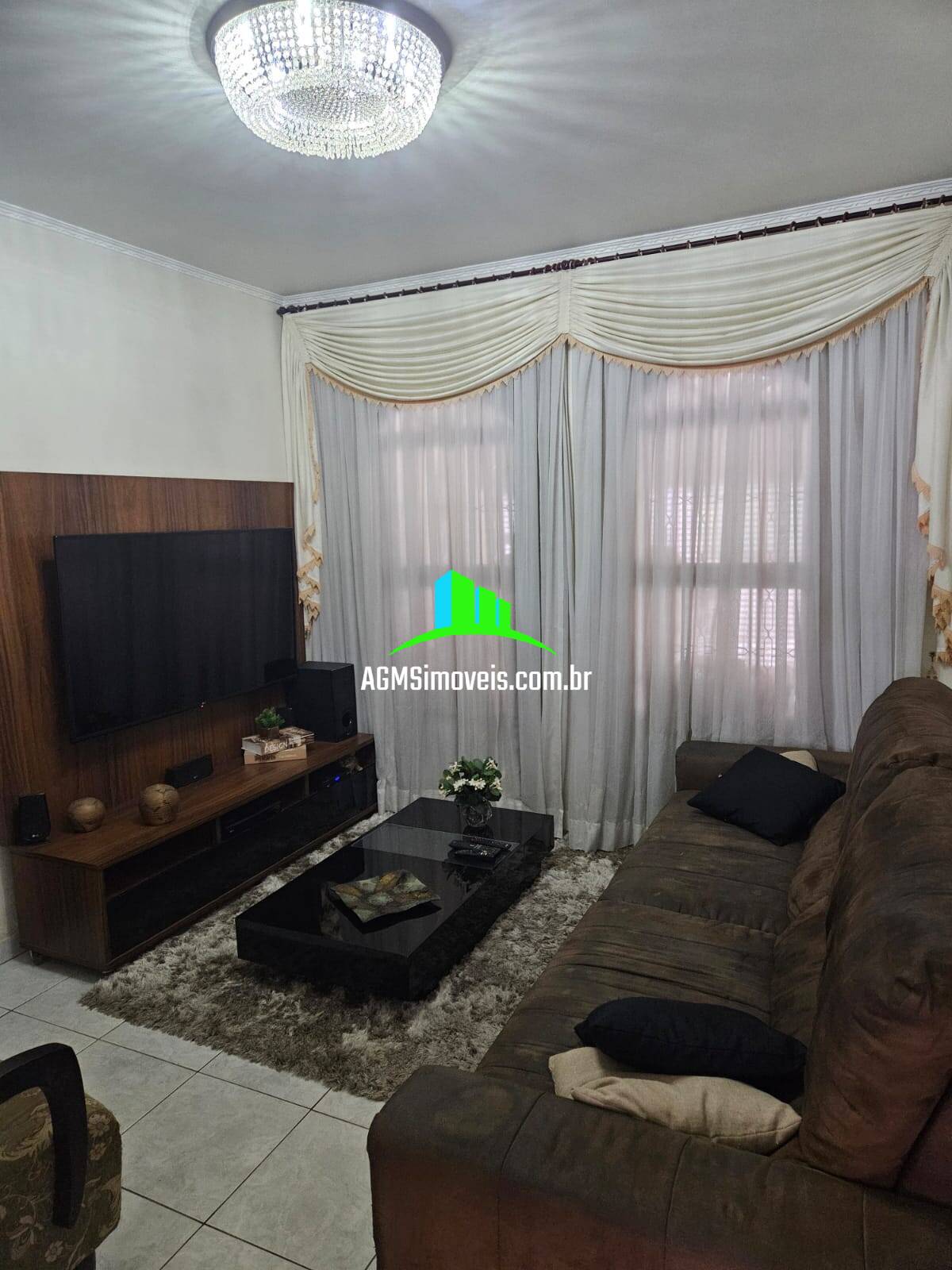 Sobrado à venda com 3 quartos, 180m² - Foto 2