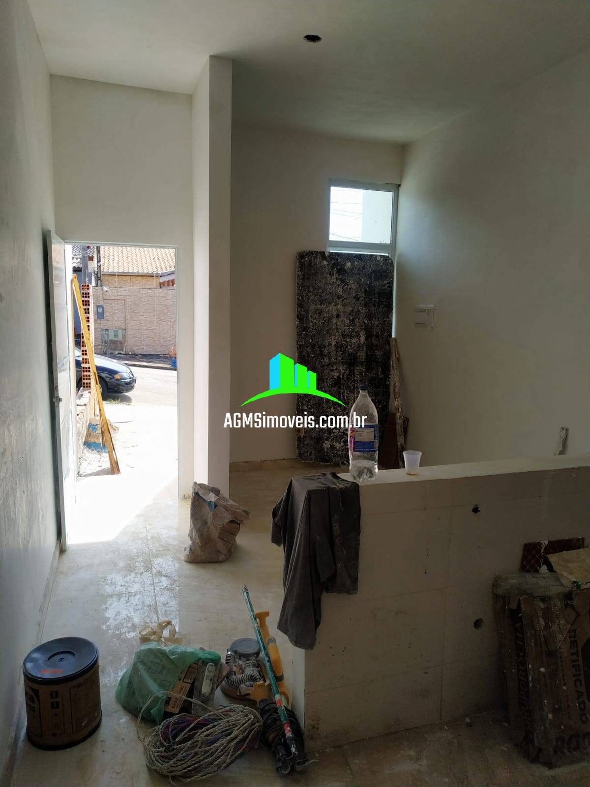 Casa à venda com 2 quartos, 61m² - Foto 4