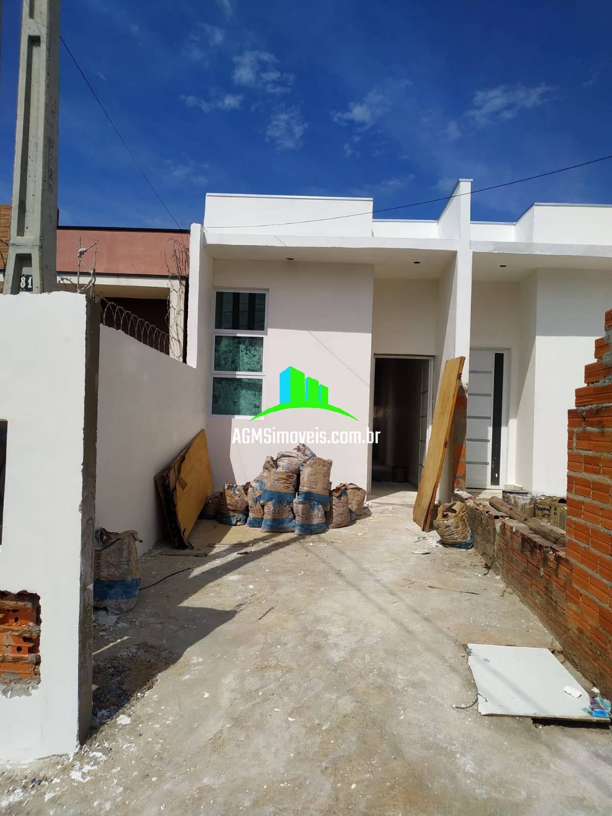 Casa à venda com 2 quartos, 61m² - Foto 7